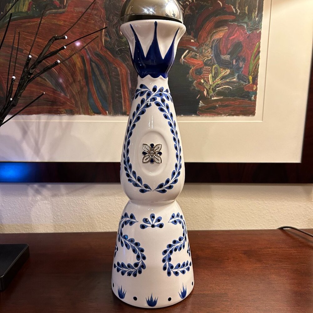 Clase Azul Reposado Tequila EMPTY ceramic hand painted bottle 750 ml